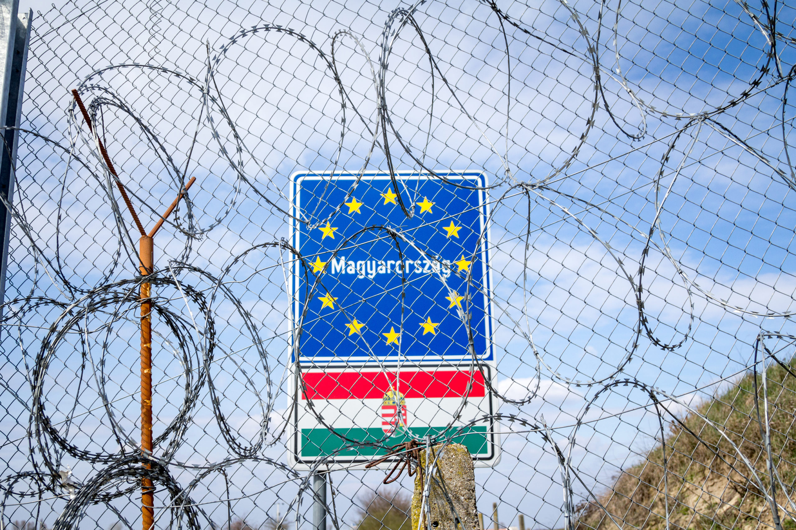 EU border police pulls out of Hungary