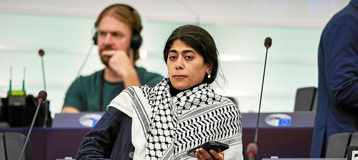 684ab8f077624183b60af180.1